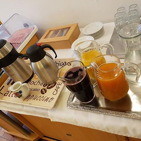 Hotel Lenau Stockerau Kültér fotó