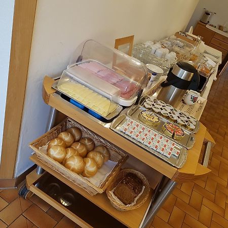 Hotel Lenau Stockerau Kültér fotó