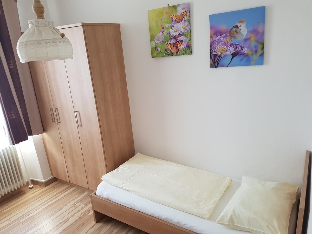 Hotel Lenau Stockerau Kültér fotó