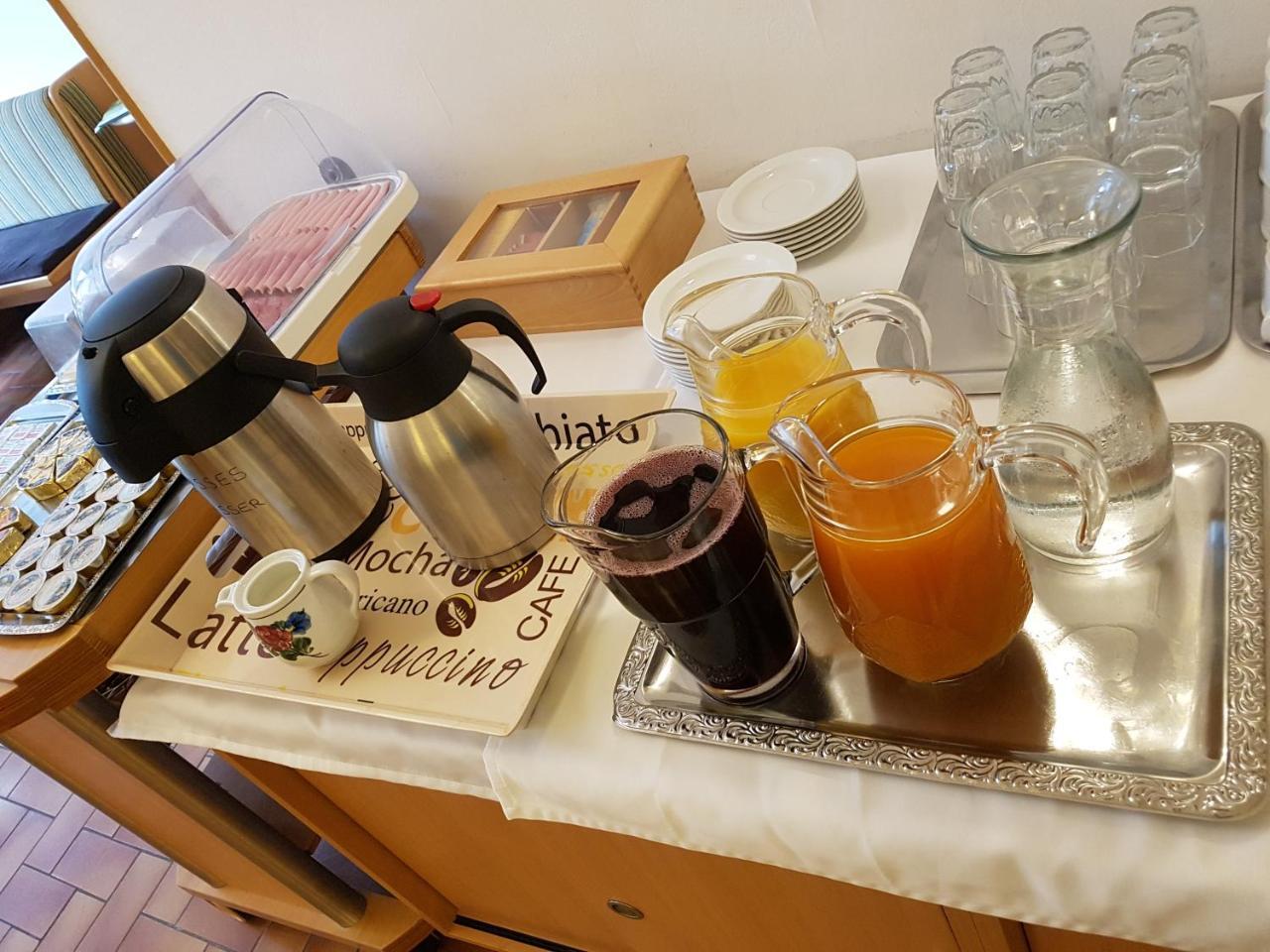 Hotel Lenau Stockerau Kültér fotó