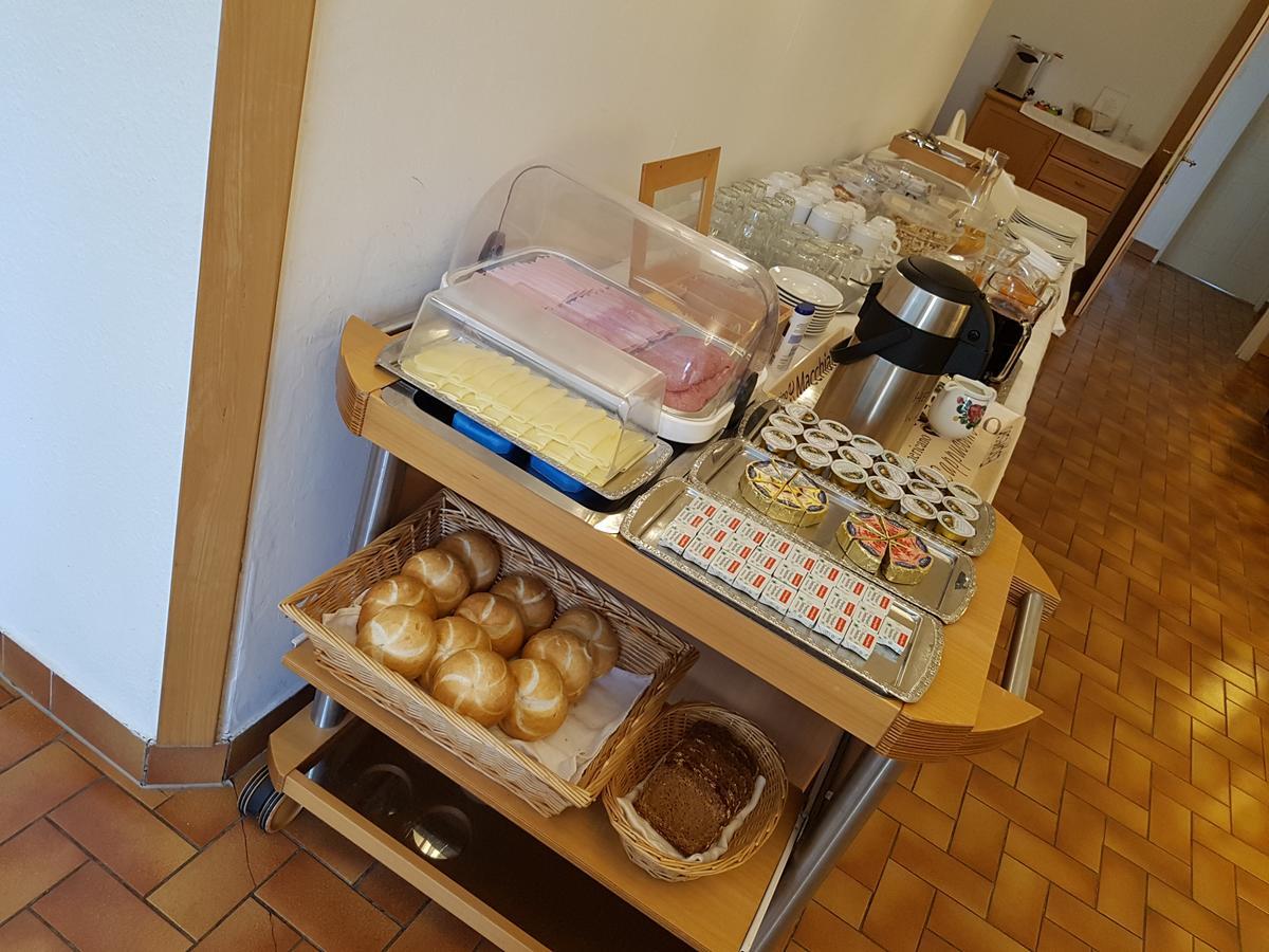Hotel Lenau Stockerau Kültér fotó